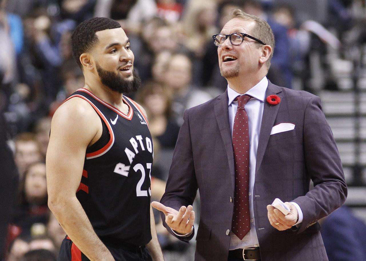 都关乎荣耀 都关乎荣耀