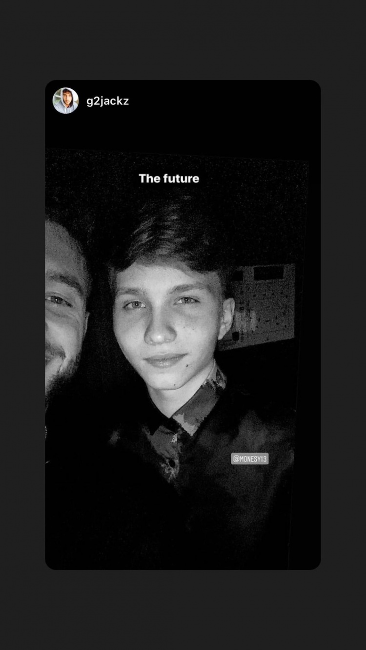 应与短传判 应与短传判